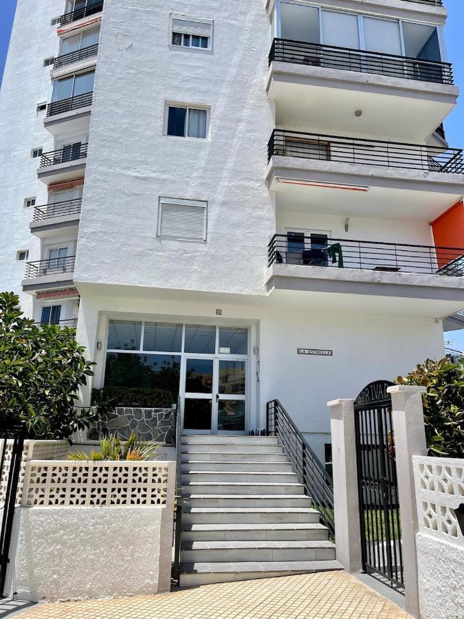 Beachfront Apartment With Ocean Views Лос-Крістіанос Екстер'єр фото